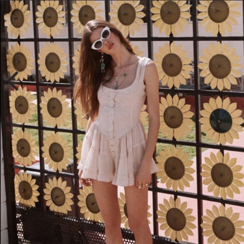 Vanessa mooney dress